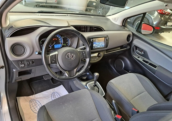 Toyota Yaris cena 55900 przebieg: 130485, rok produkcji 2016 z Kraków małe 529